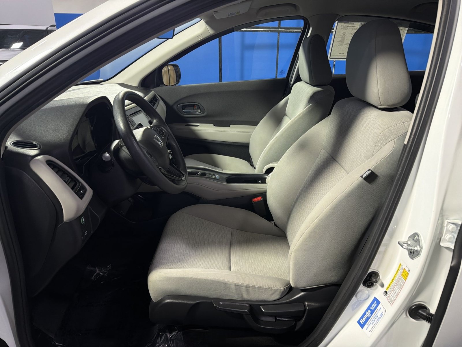 Used 2022 Honda HR-V LX image 22