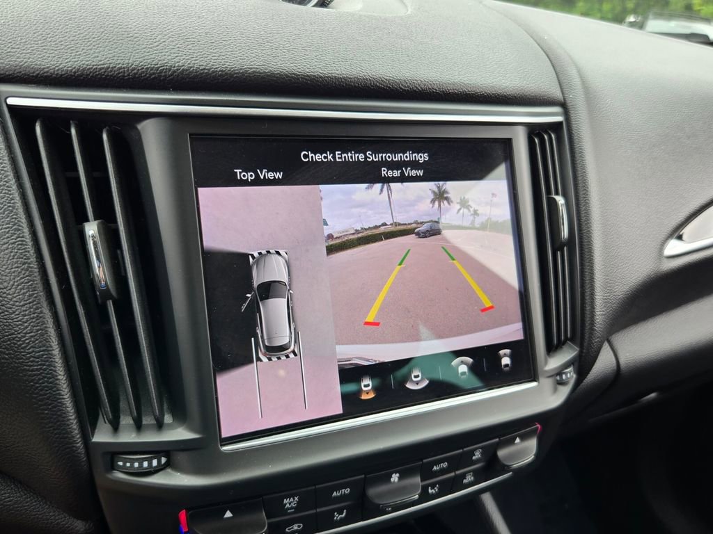 Used 2023 Maserati Levante GT image 21