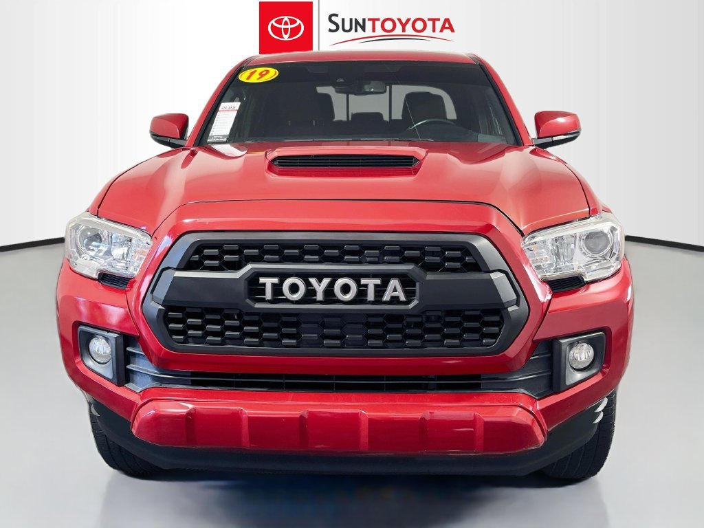 Used 2019 Toyota Tacoma TRD Sport AWD/4WD image 11