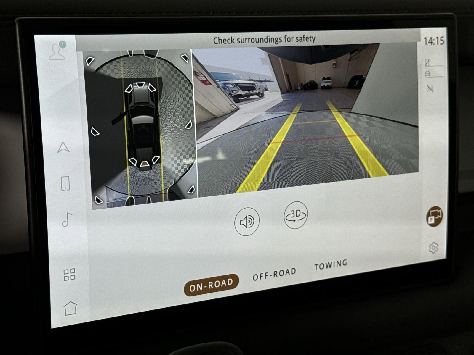 Used 2025 Land Rover Defender 110 X-Dynamic SE image 18