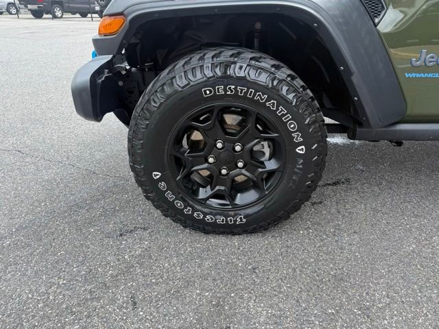 Used 2023 Jeep Wrangler Unlimited w/ Cold Weather Group AWD/4WD image 6