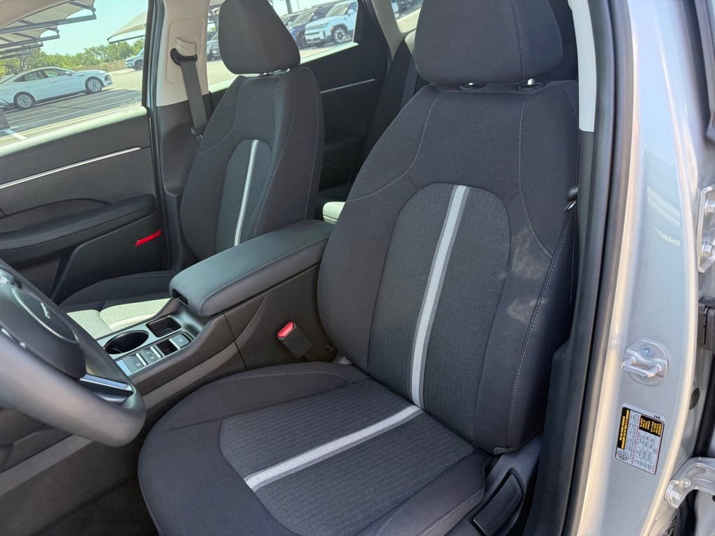 Certified 2025 Hyundai Sonata SE FWD image 14