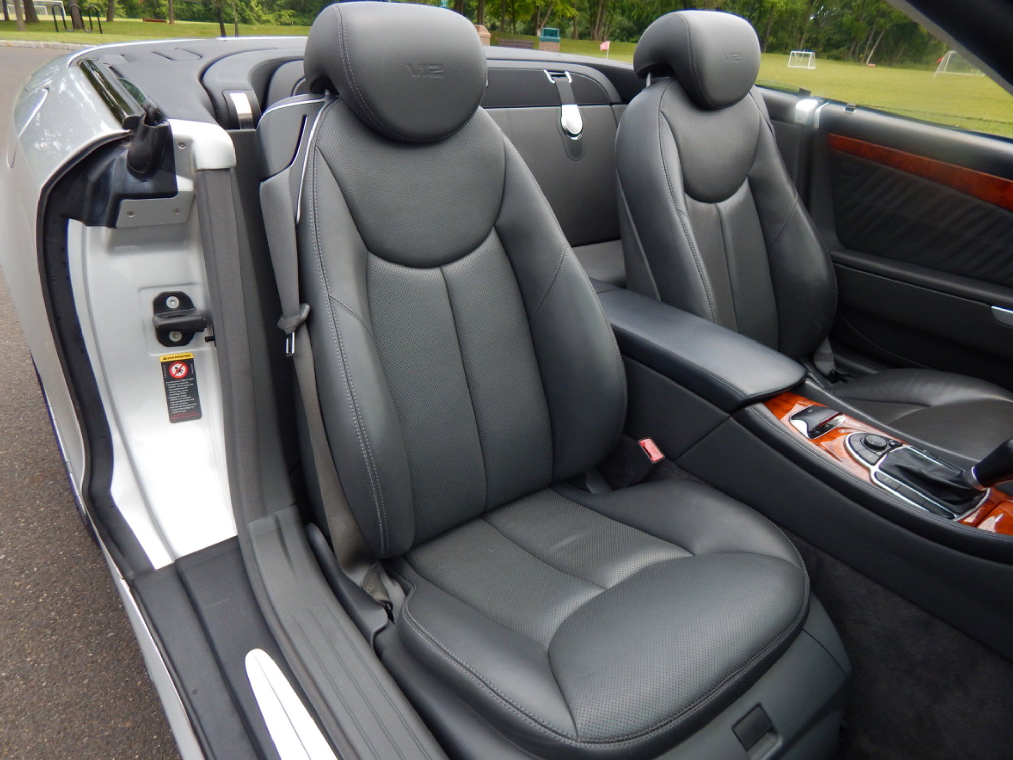 Used 2005 Mercedes-Benz SL 600 w/ AMG Sport Pkg image 40