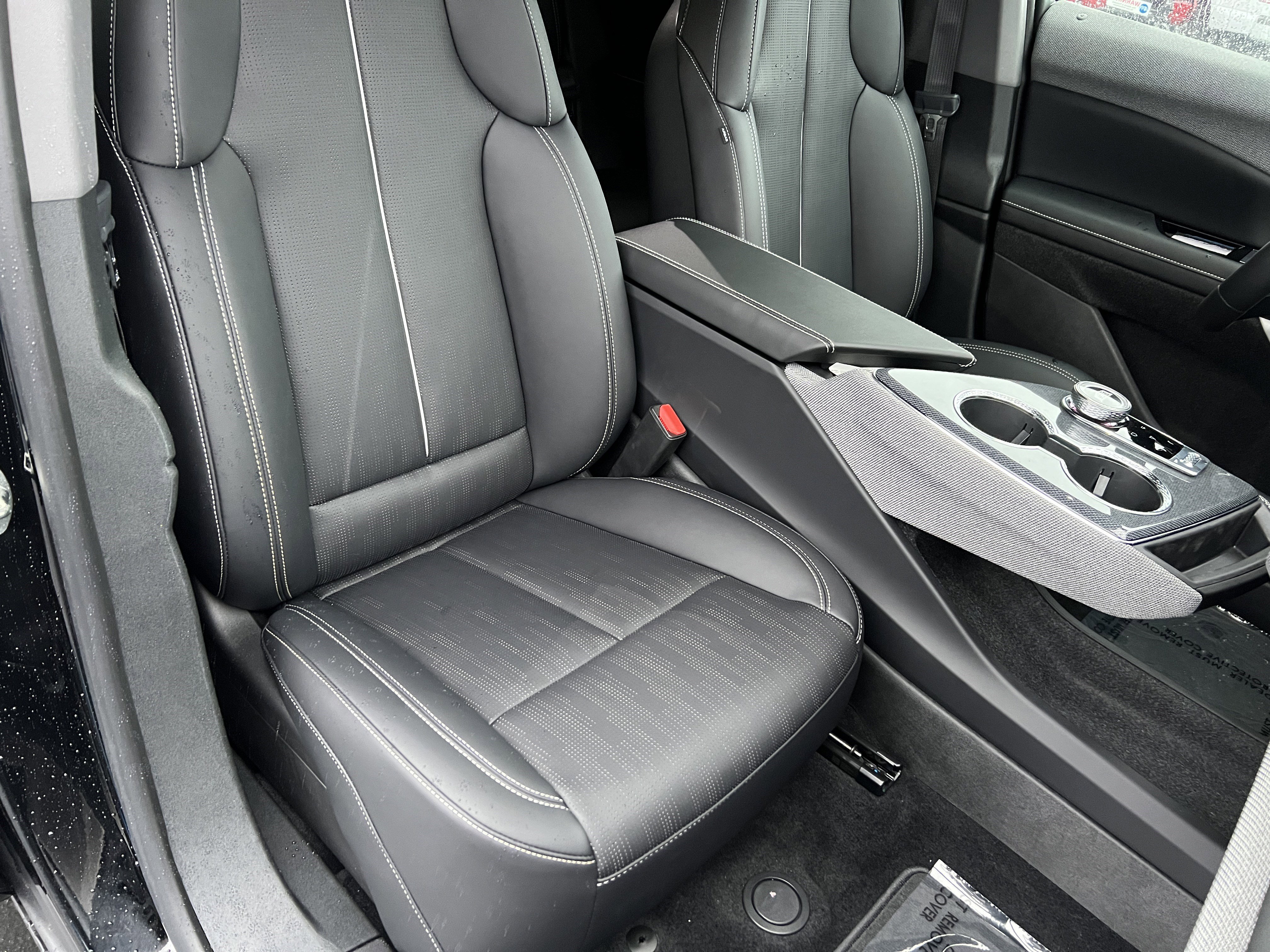 New 2025 Cadillac Optiq Sport 2 image 25