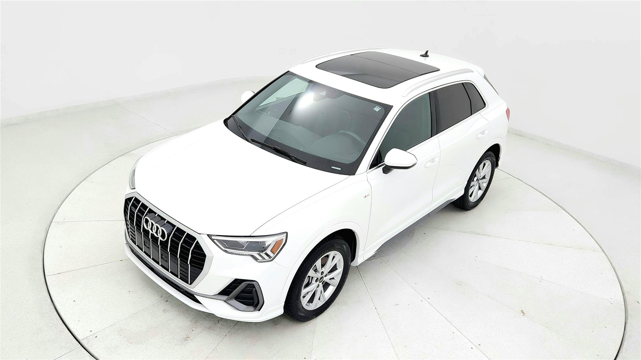 Used 2025 Audi Q3 2.0T Premium AWD/4WD image 13