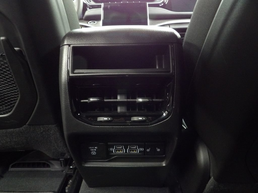 Used 2022 Jeep Grand Cherokee Limited 4xe AWD/4WD image 14