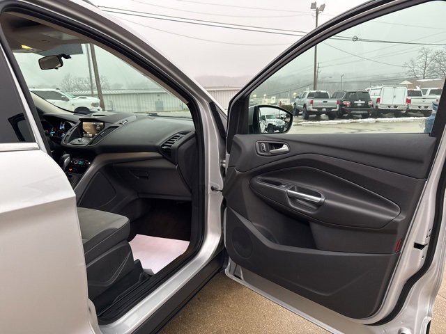 Used 2015 Ford Escape SE w/ Equipment Group 201A image 37