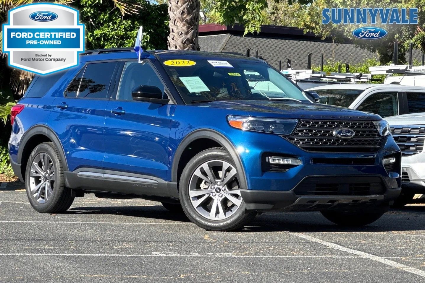 Certified 2022 Ford Explorer XLT w/ Equipment Group 202A image 1