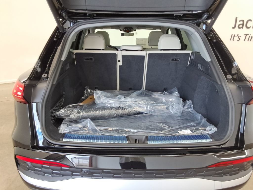 New 2025 Audi Q5 Premium Plus image 21