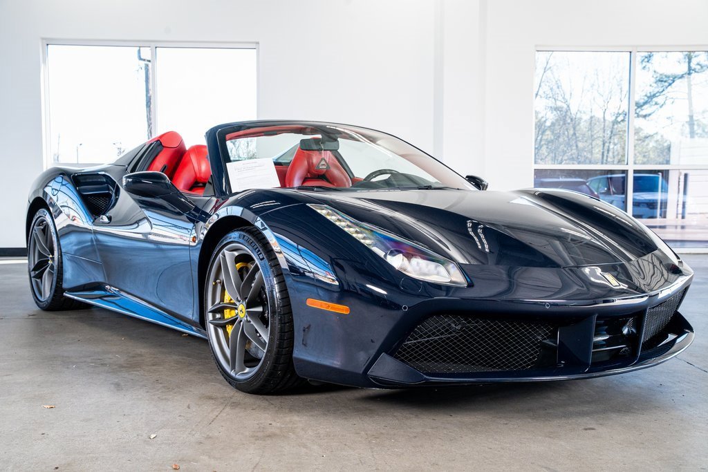 Used 2017 Ferrari 488 Spider image 4