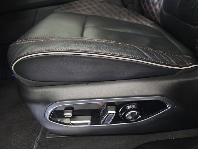 Used 2025 Jeep Grand Cherokee Summit AWD/4WD image 30