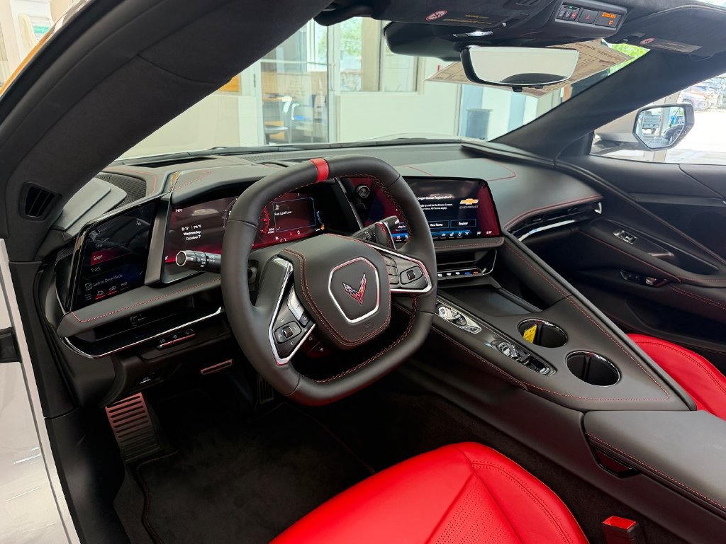 New 2027 Chevrolet Corvette Stingray Convertible w/ Z51 Performance Package RWD image 10