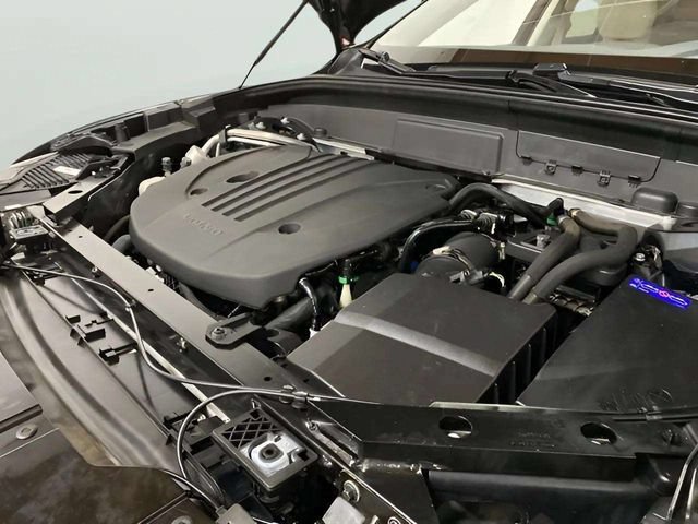 Used 2022 Volvo XC60 B5 Momentum w/ Climate Package AWD/4WD image 83