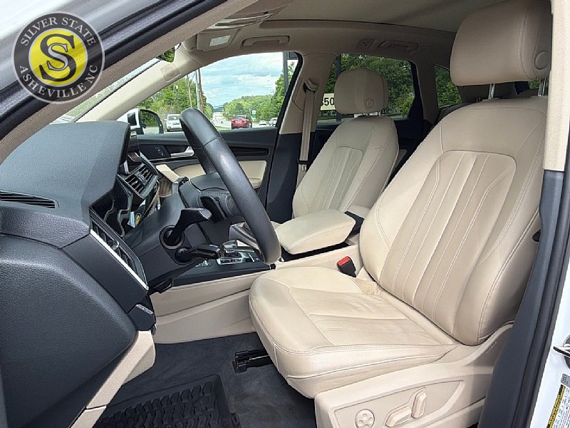 Used 2019 Audi Q5 2.0T Premium Plus w/ Premium Plus Package AWD/4WD image 12