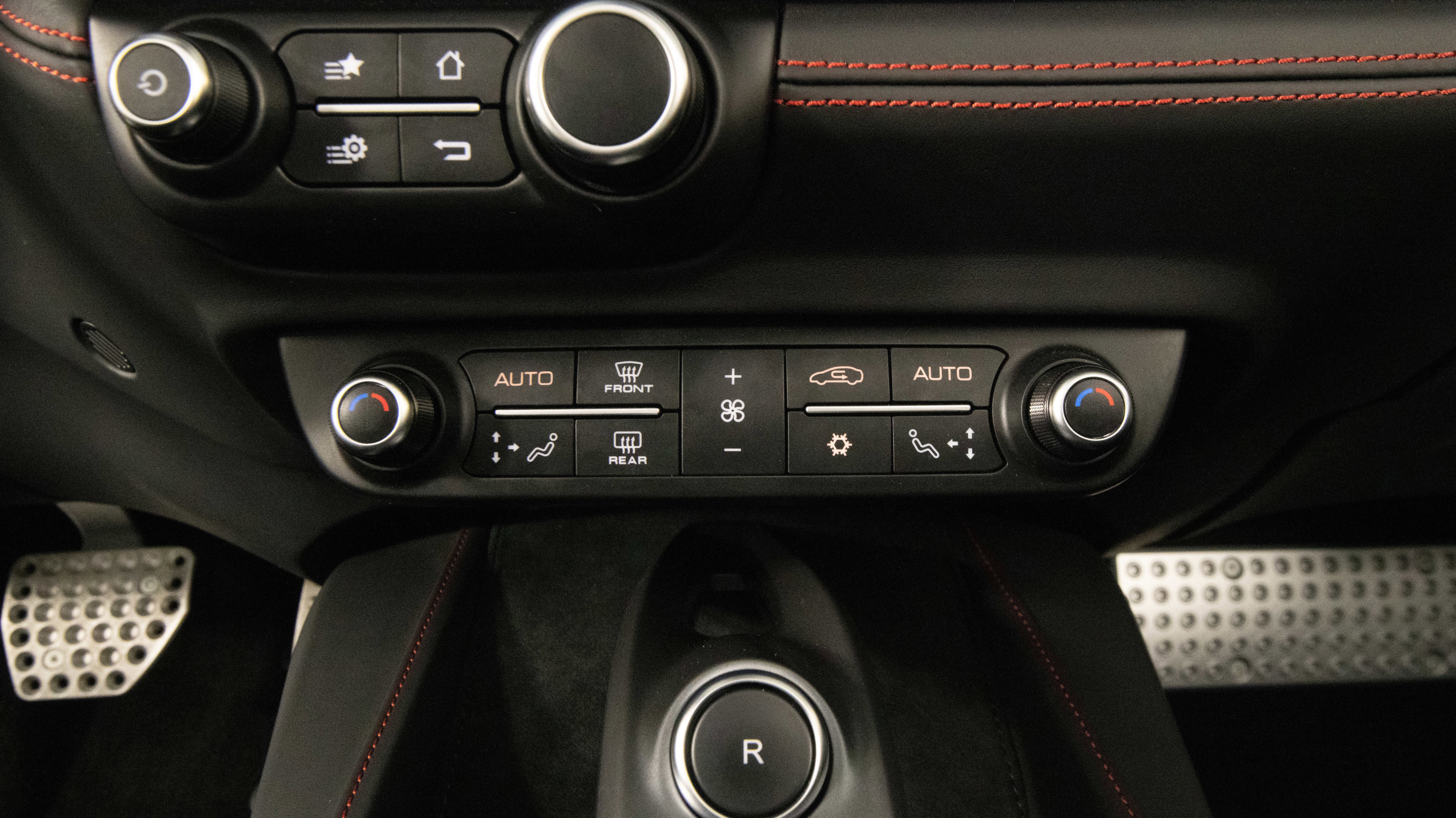 Certified 2022 Ferrari Portofino M image 23