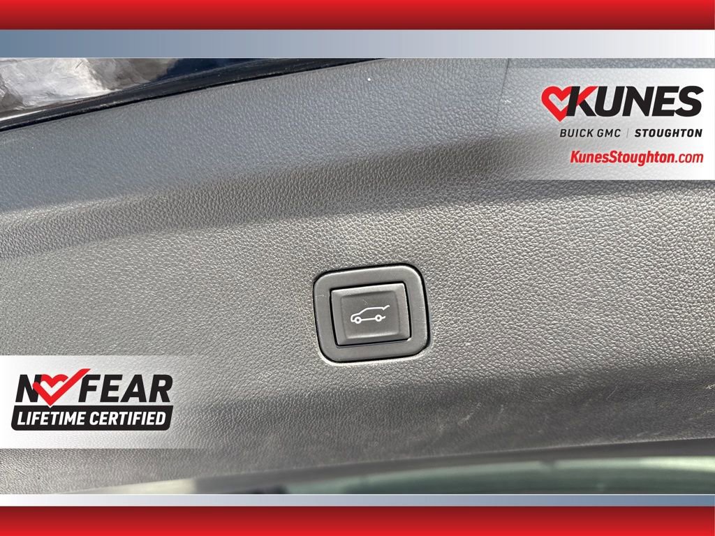 Used 2023 GMC Yukon XL Denali image 38