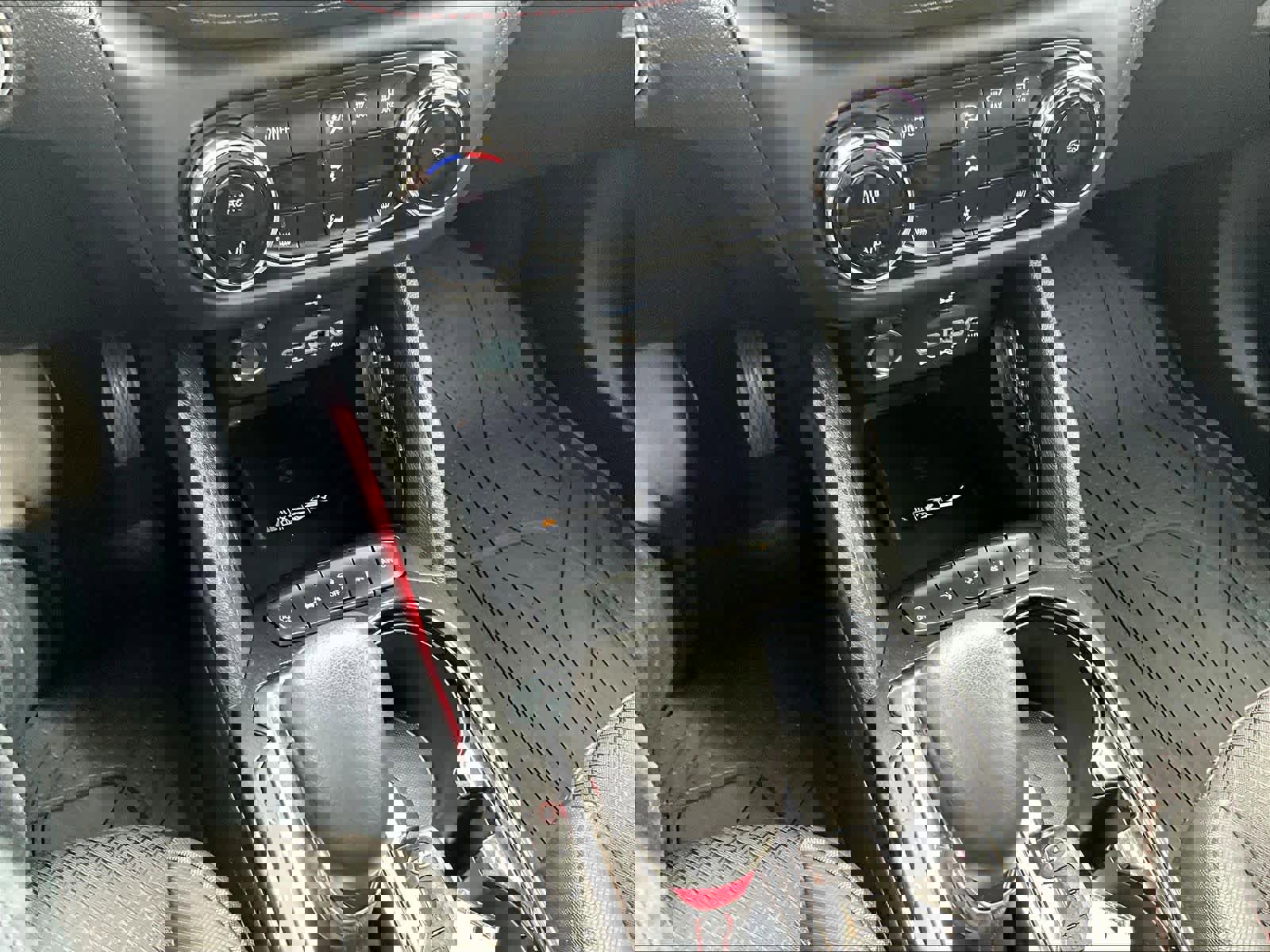 Used 2023 Chevrolet TrailBlazer RS w/ Technology Package AWD/4WD image 25