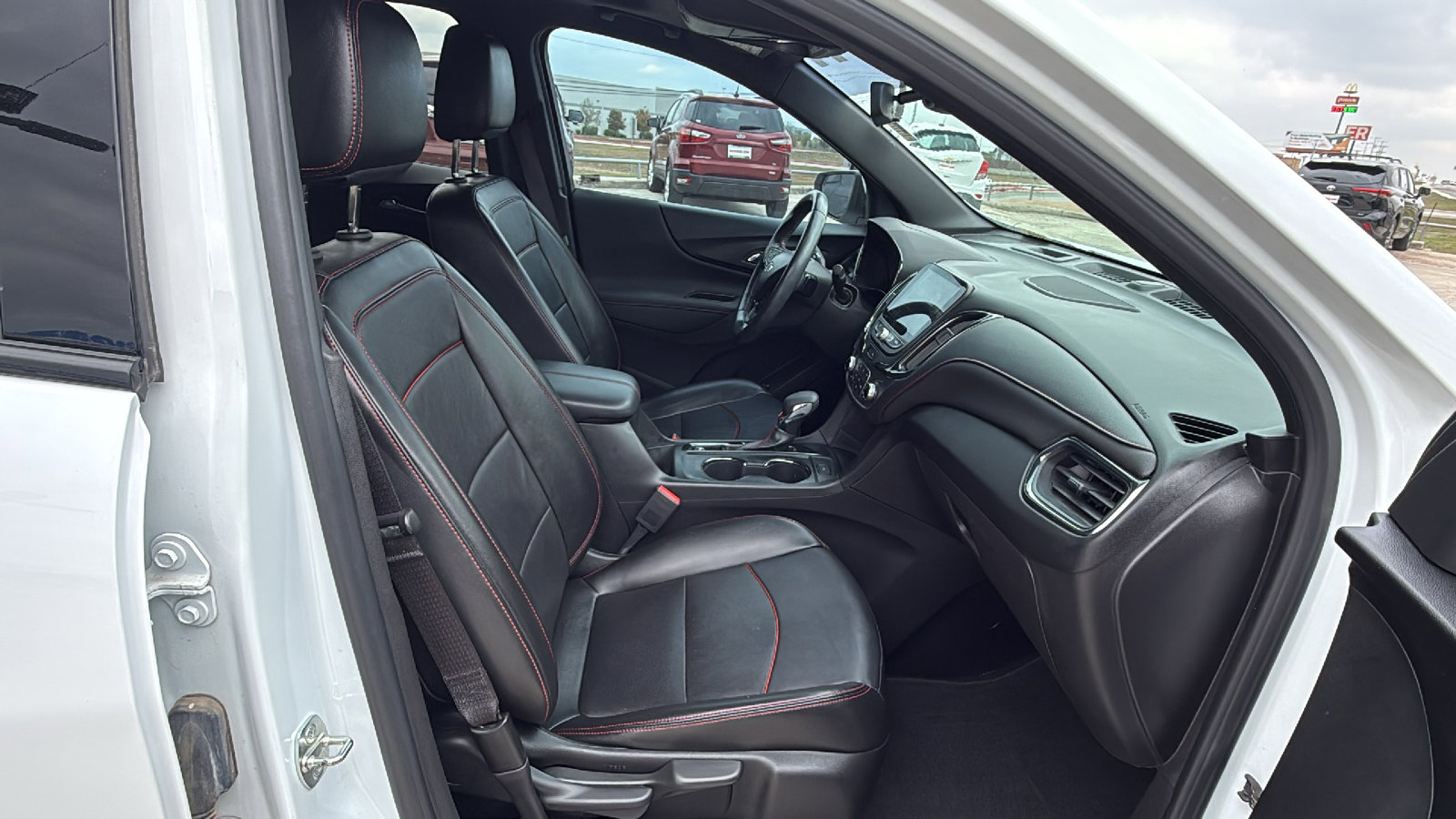 Used 2022 Chevrolet Equinox RS w/ RS Leather Package image 28
