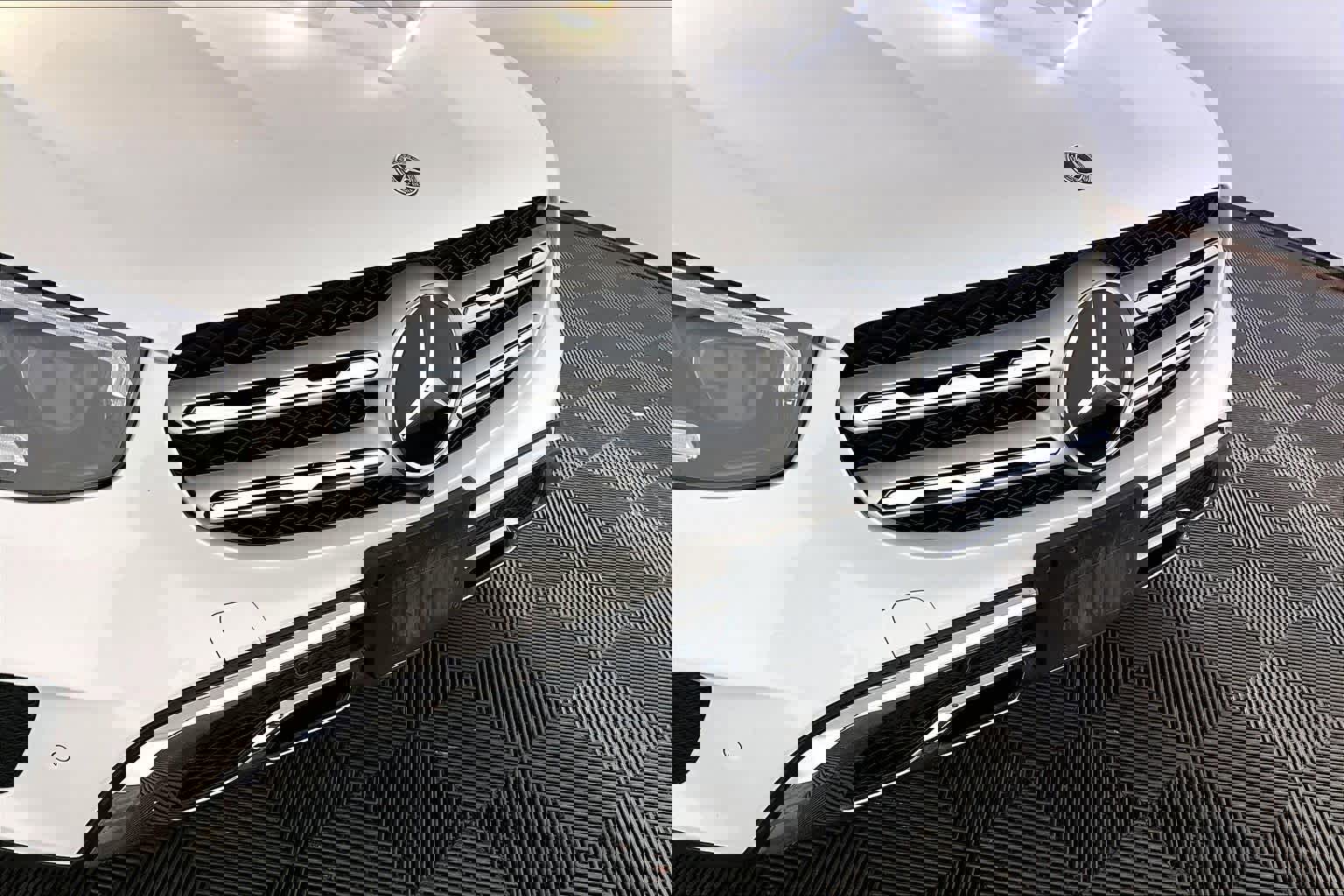 Used 2022 Mercedes-Benz GLC 300 4MATIC image 32