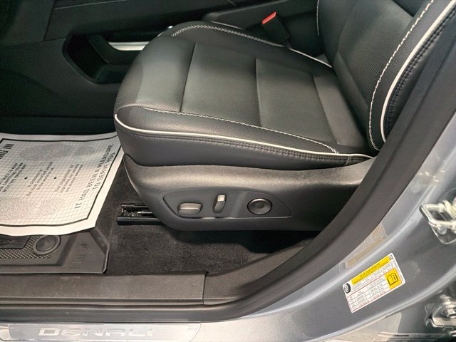 Used 2026 GMC Acadia Denali w/ Super Cruise Package AWD/4WD image 18