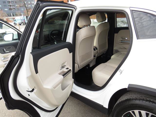 Used 2025 Mercedes-Benz GLA 250 4MATIC image 21