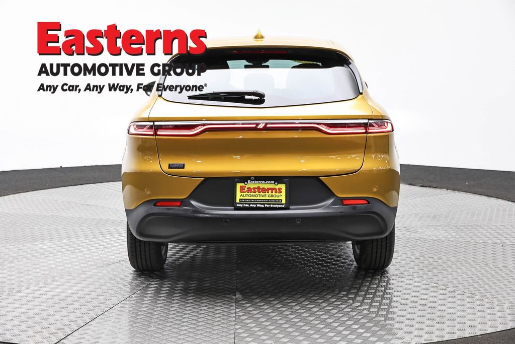 Used 2023 Dodge Hornet GT w/ Tech Pack w/o Parking AWD/4WD image 6