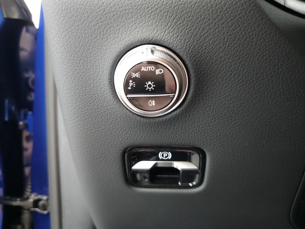 Certified 2026 Mercedes-Benz GLC 300 4MATIC image 9