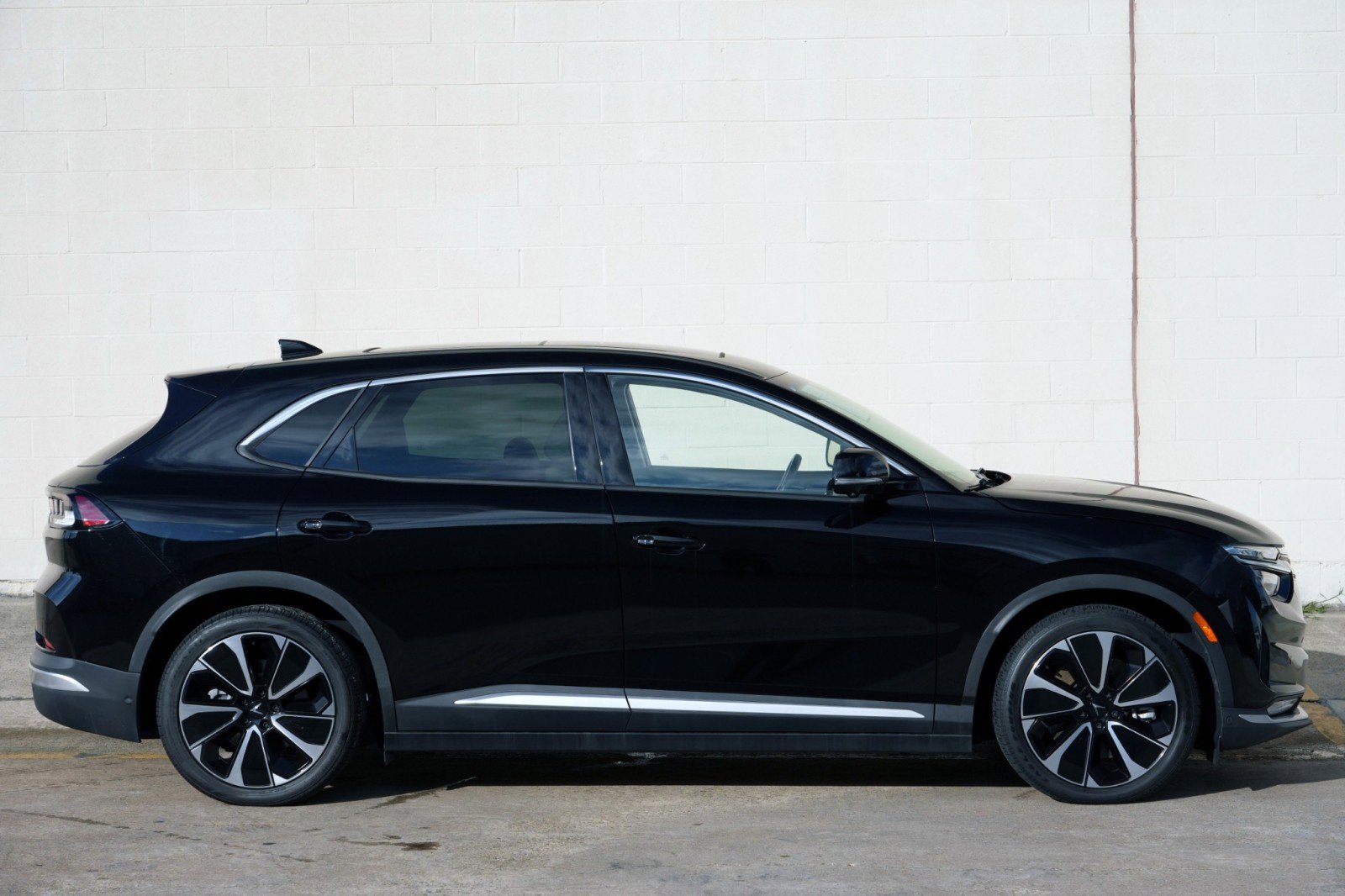 Used 2023 VinFast VF 8 Plus AWD/4WD image 49