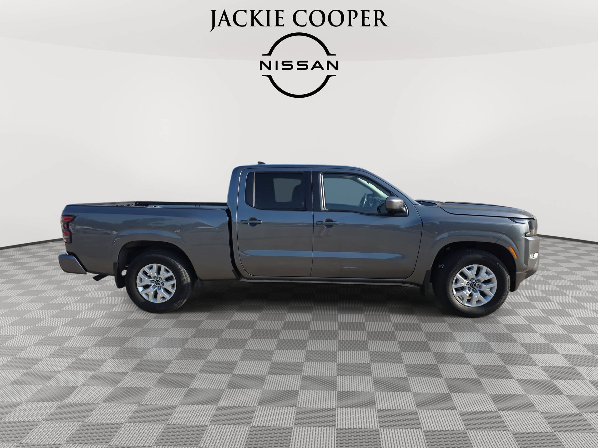 Used 2024 Nissan Frontier SV w/ Technology Package RWD image 4