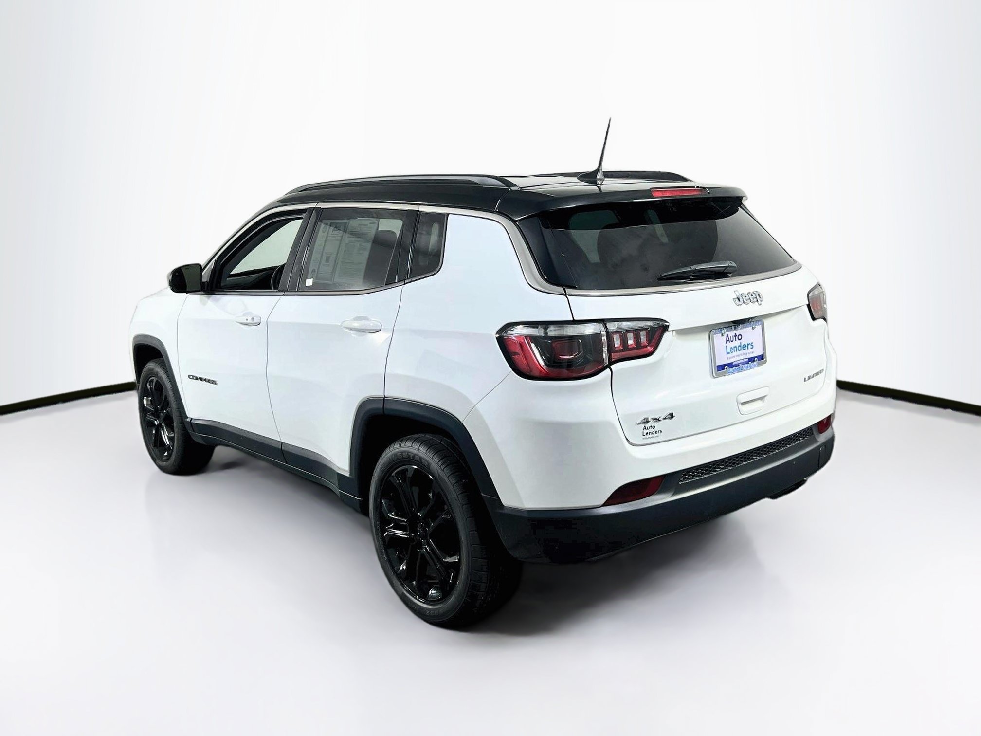 Used 2022 Jeep Compass Limited AWD/4WD image 7