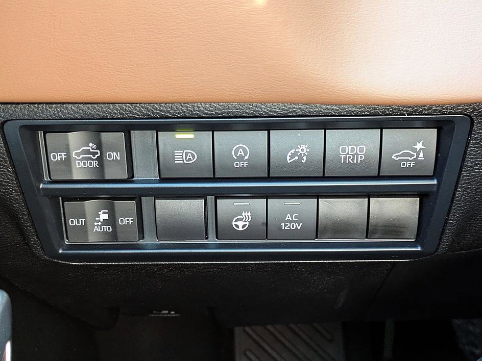 Used 2025 Toyota Tundra 1794 Edition image 16