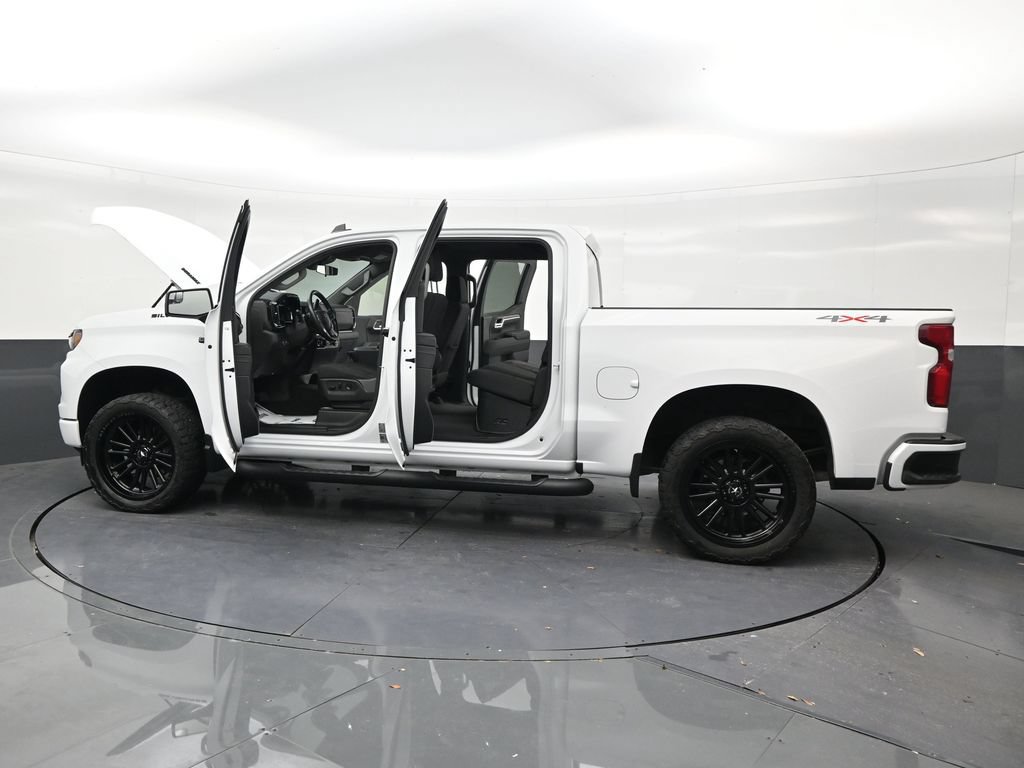 Used 2024 Chevrolet Silverado 1500 RST w/ Redline Edition AWD/4WD image 30