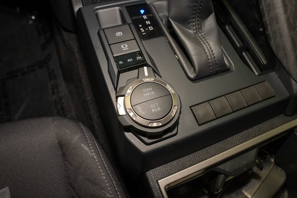 Used 2025 Toyota Tacoma SR5 image 15