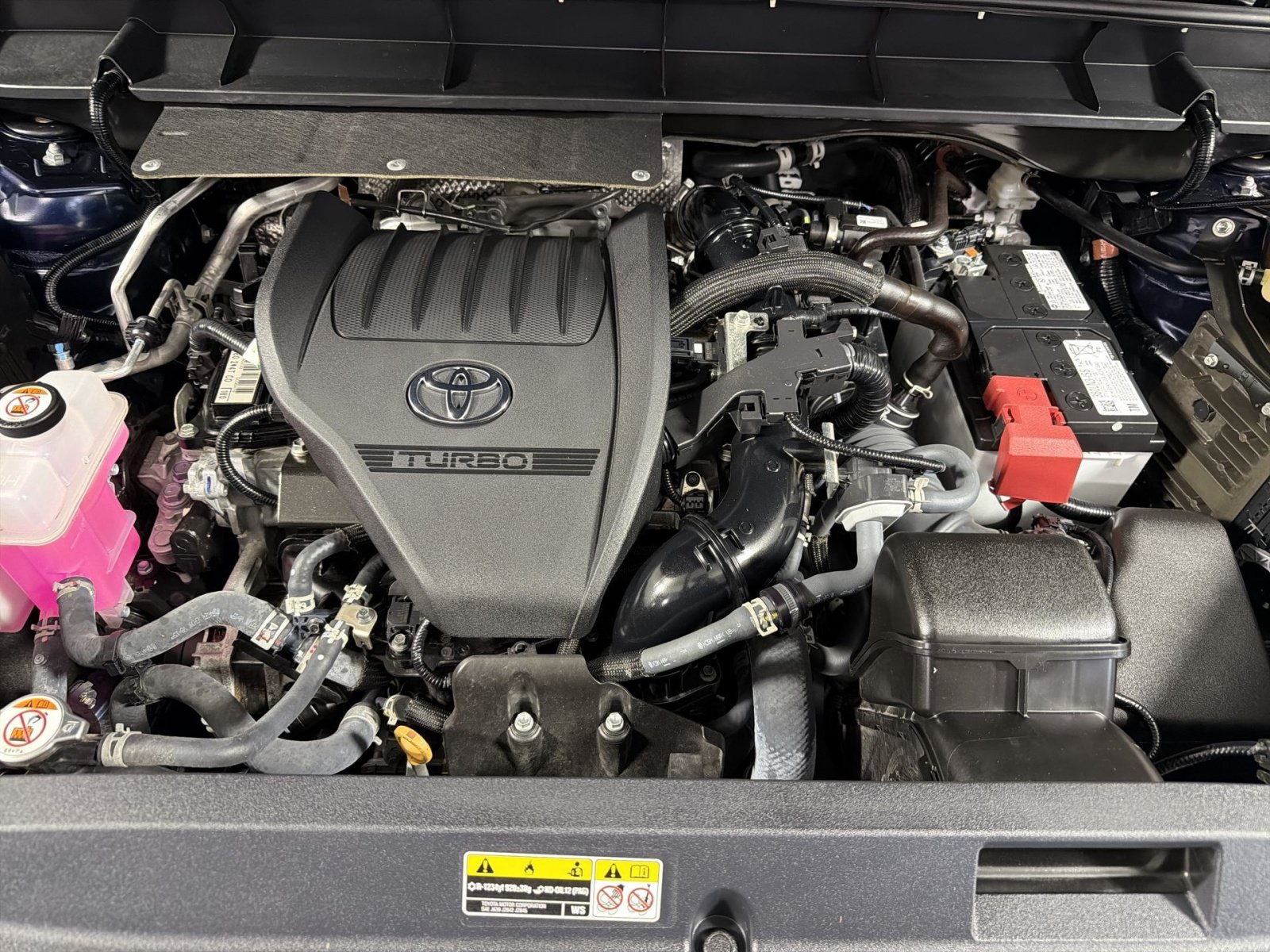 Used 2025 Toyota Highlander XLE AWD/4WD image 29