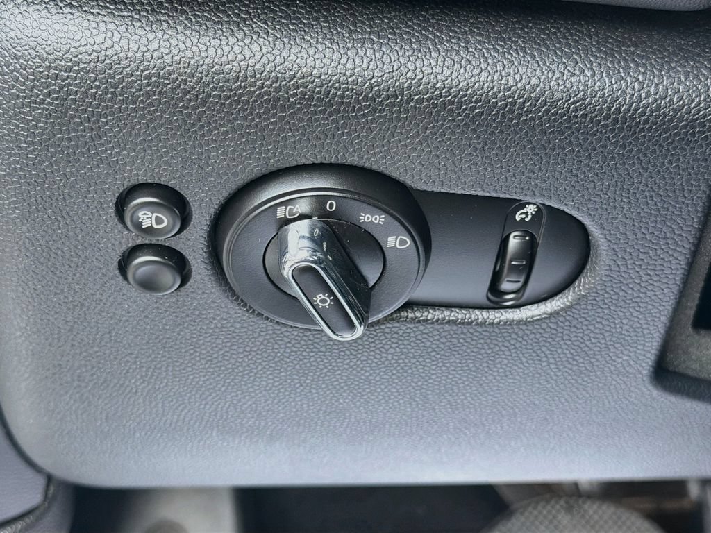 Used 2022 MINI Cooper S w/ Premium Package FWD image 34