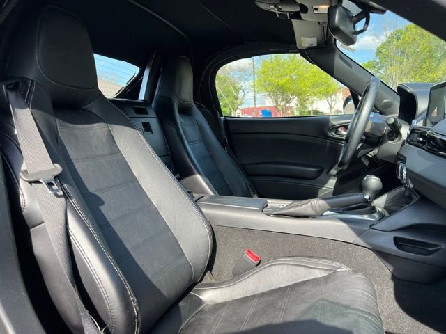 Used 2017 FIAT 124 Spider Lusso image 25