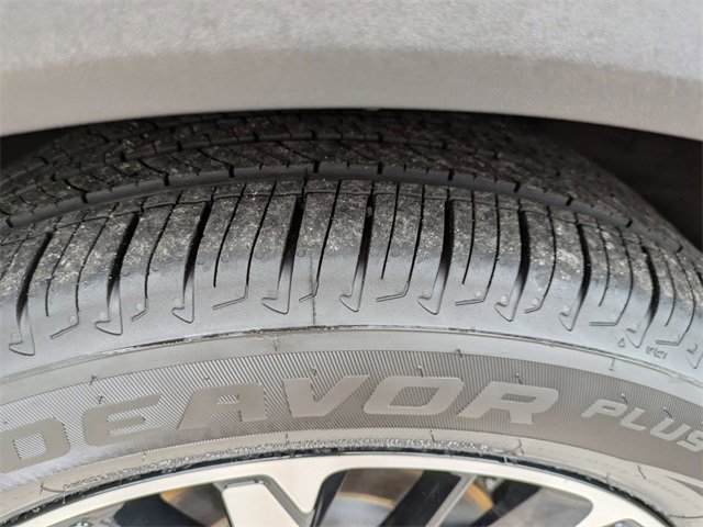 Used 2021 Ford Escape SE w/ SE Sport Appearance Package image 11