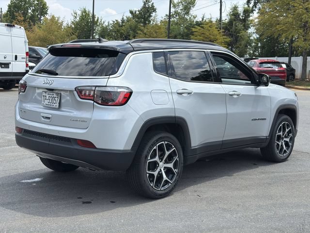 Used 2024 Jeep Compass Limited AWD/4WD image 12