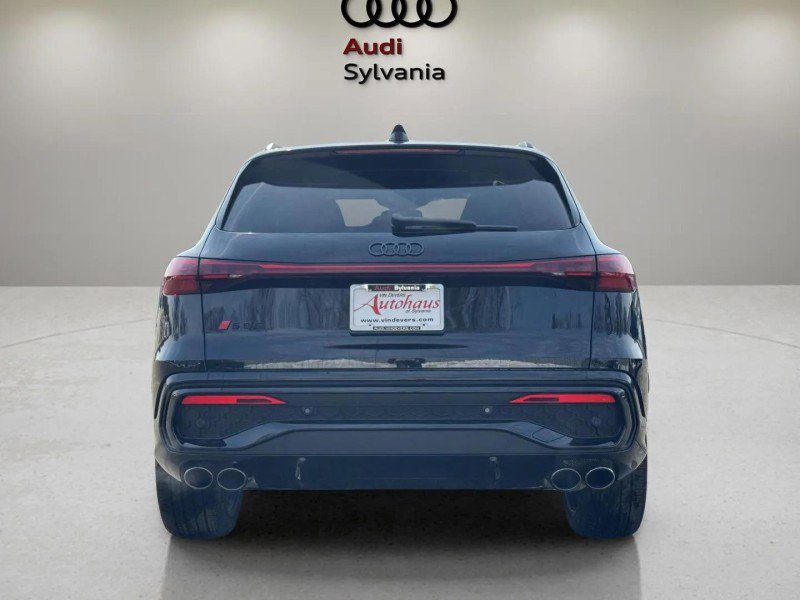 New 2025 Audi SQ5 Premium Plus image 9