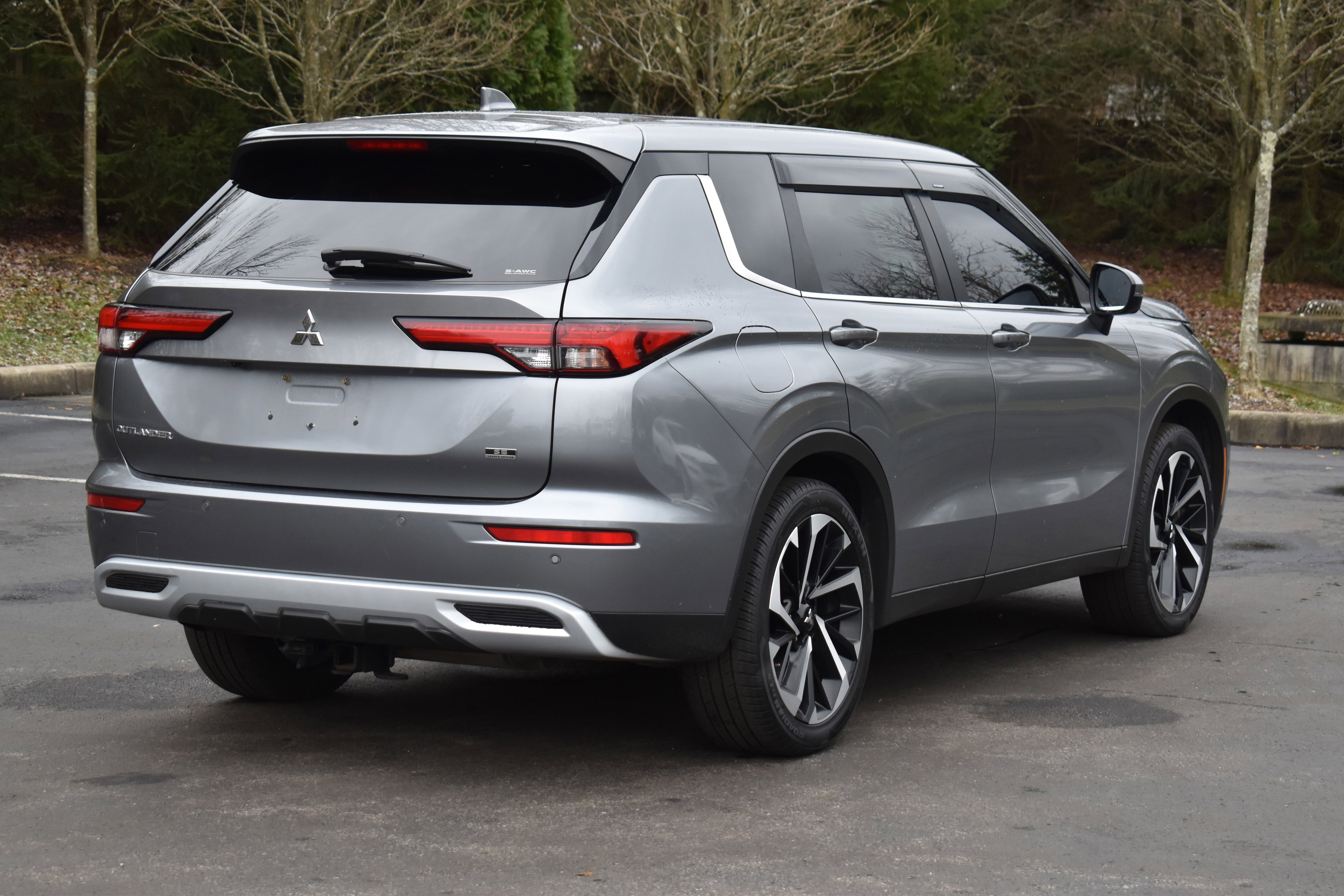Used 2022 Mitsubishi Outlander SE image 34