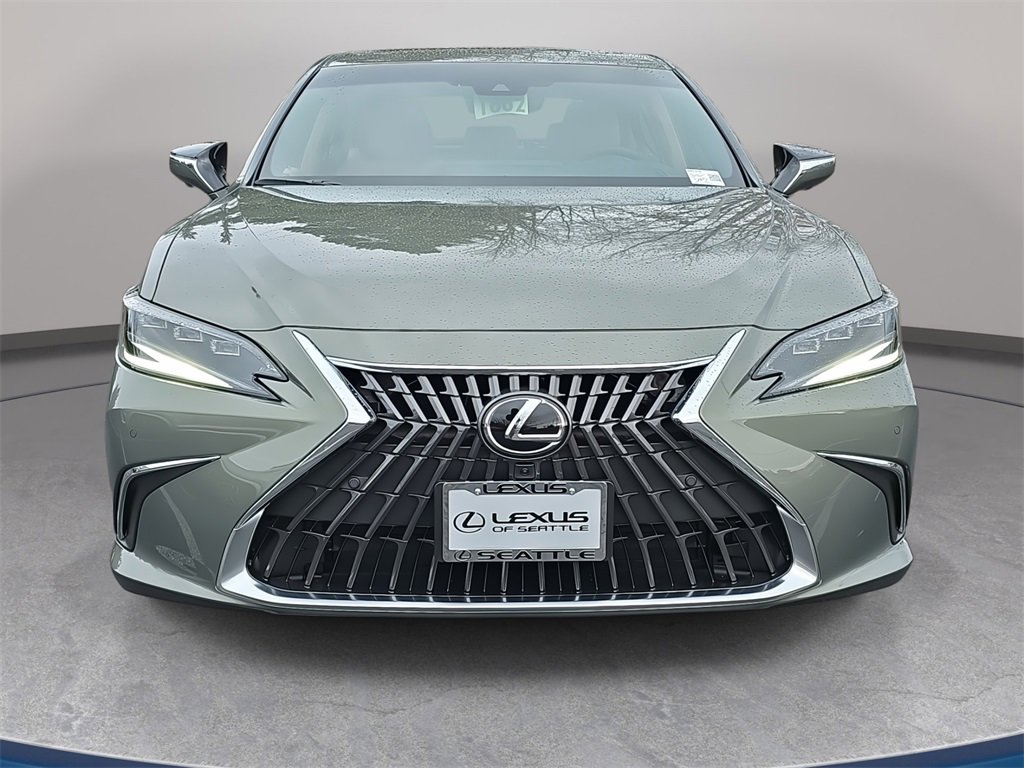 New 2025 Lexus ES 300h w/ Luxury Package image 2