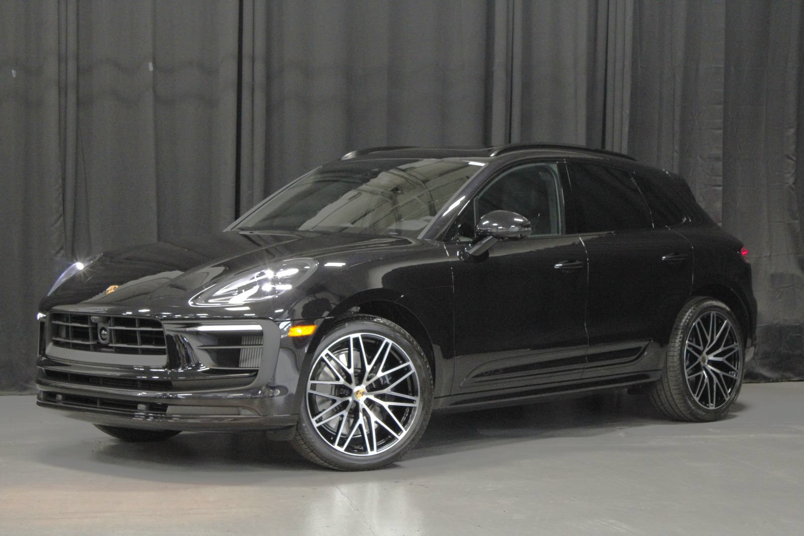 New 2026 Porsche Macan GTS AWD/4WD image 1