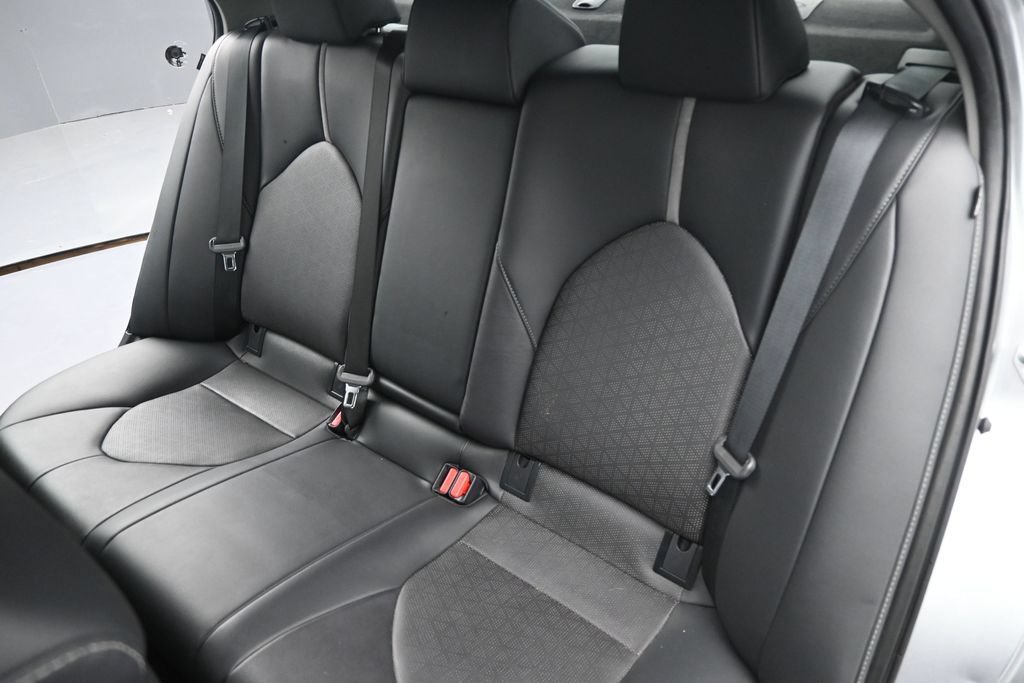 Used 2024 Toyota Camry XSE FWD image 15