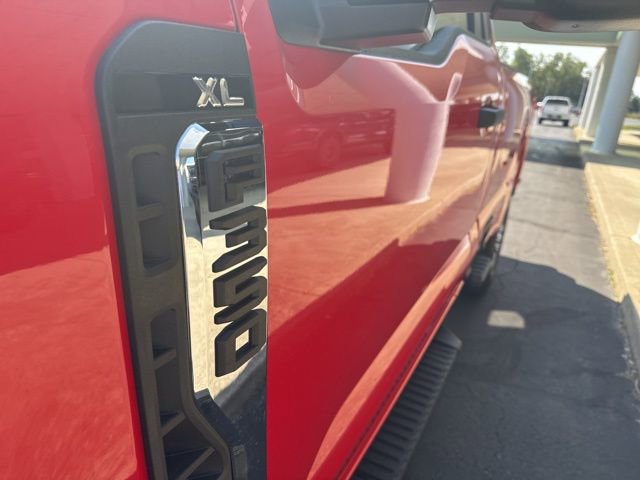 New 2026 Ford F350 XL image 3