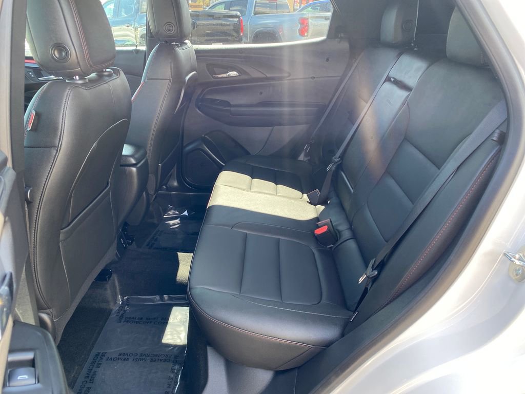 Used 2025 Chevrolet TrailBlazer RS w/ Convenience Package AWD/4WD image 25