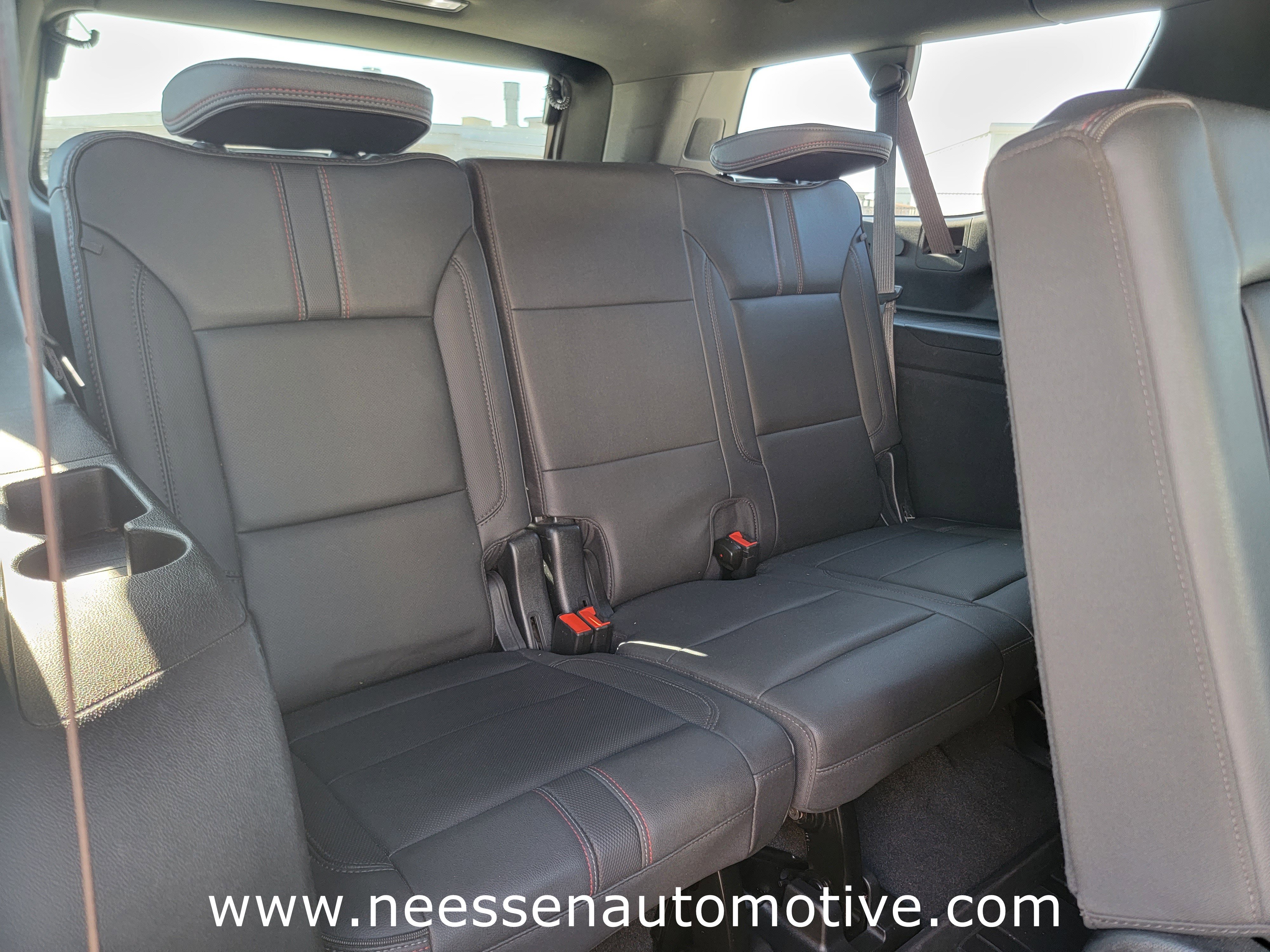 Used 2023 Chevrolet Suburban RST w/ Luxury Package image 13