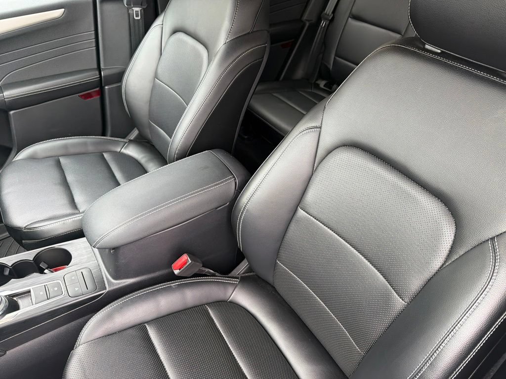 Used 2022 Ford Escape SEL AWD/4WD image 8