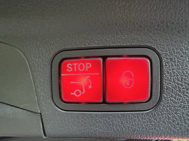 Used 2024 Mercedes-Benz GLE 450e 4MATIC image 23