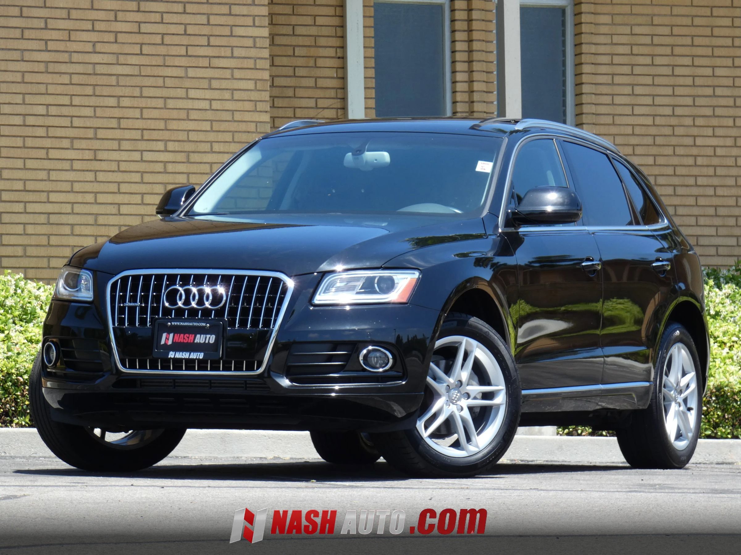 Used 2016 Audi Q5 2.0T Premium Plus w/ Technology Package AWD/4WD image 4