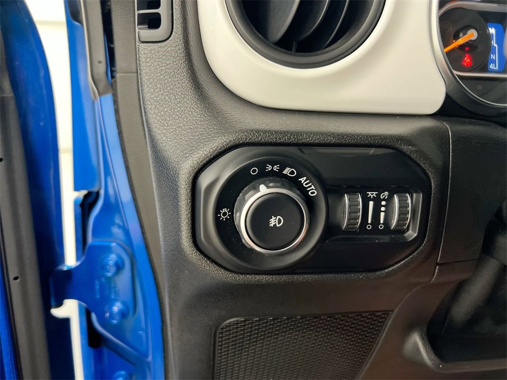 Used 2021 Jeep Wrangler Unlimited Islander image 17